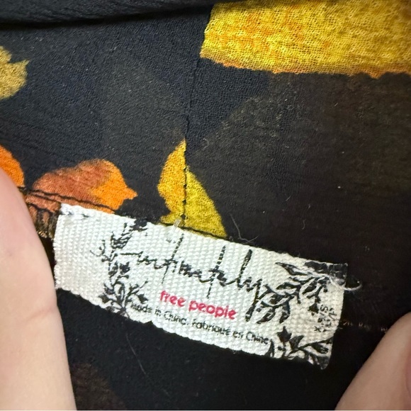 Free People Black Orange Floral Monday Morning Kimono Duster Size XS/S - Picture 6 of 6